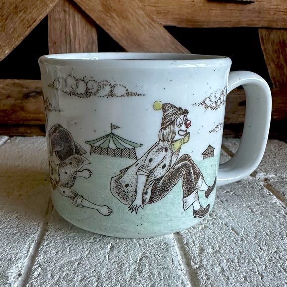 Vintage Tumbling Clown Mug ~ Otagiri (?) ~ Circus ~ Super Fun! (48) - Picture 1 of 9